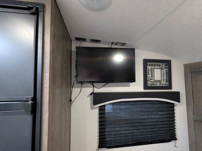 2023 Venture RV Sonic Lite - Photo 18