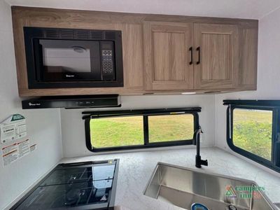 2026 Coachmen RV Freedom Express Select - Photo 11