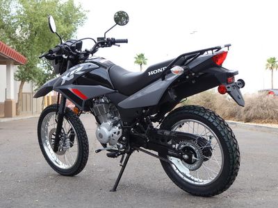 2025 Honda XR150L - Photo 4