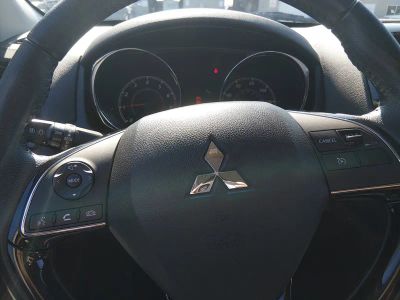2024 Mitsubishi Outlander Sport — photo 12 view