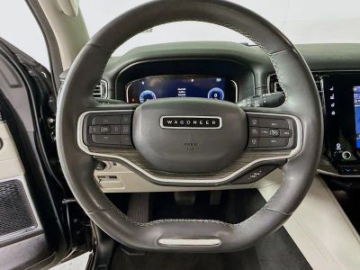 2022 Jeep Wagoneer — photo 9 view
