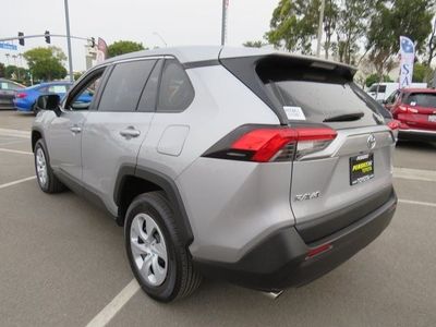 2024 Toyota RAV4 - Photo 8