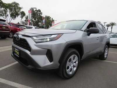 2024 Toyota RAV4 - Photo 3