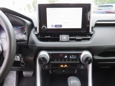 2024 Toyota RAV4 - Photo 24