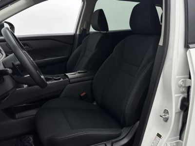 2024 Nissan Rogue — photo 13 view