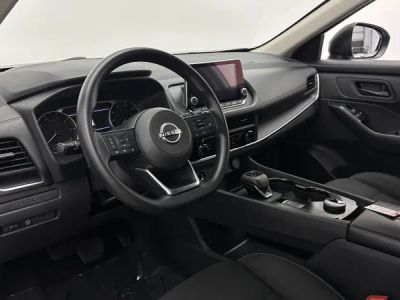 2024 Nissan Rogue — photo 10 view