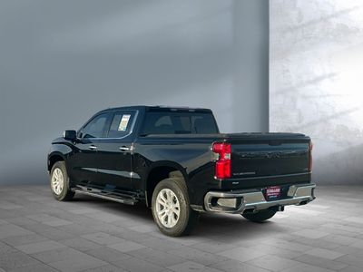 2022 Chevrolet Silverado 1500 — interior view