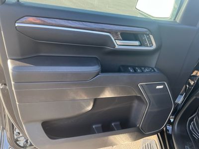 2022 Chevrolet Silverado 1500 — photo 8 view