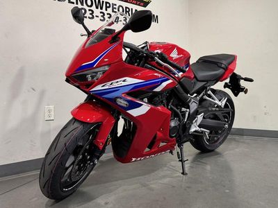 2026 Honda CBR650R E-Clutch - Photo 4