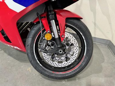 2026 Honda CBR650R E-Clutch - Photo 20