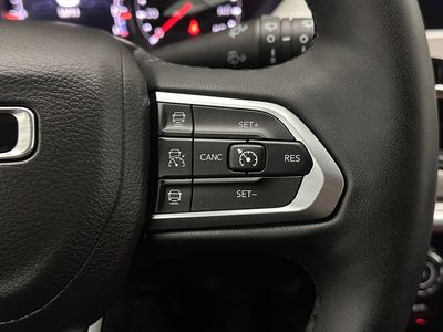 2025 Jeep Compass - Photo 17