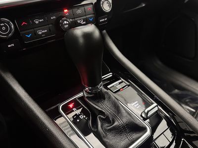 2025 Jeep Compass - Photo 14