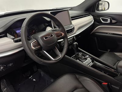 2025 Jeep Compass - Photo 8