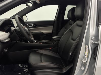 2025 Jeep Compass - Photo 13