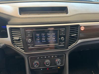 2022 Volkswagen Atlas — photo 11 view