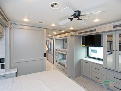 2026 Tiffin Motorhomes Allegro RED - Photo 28