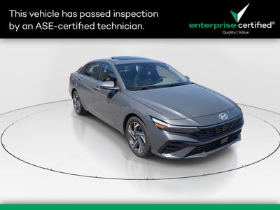 2025 Hyundai Elantra SEL Convenience IVT — front three-quarter view