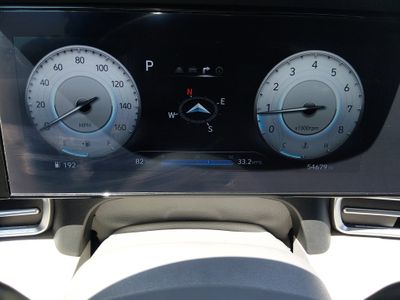 2025 Hyundai Elantra — photo 14 view