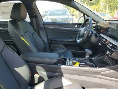 2026 Kia K5 — photo 33 view