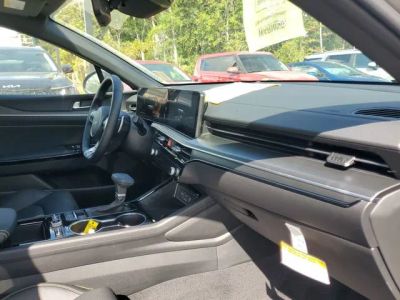 2026 Kia K5 — photo 32 view