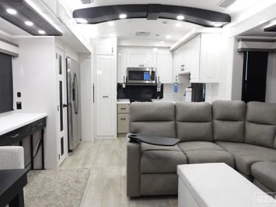 2026 Jayco Pinnacle - Photo 5