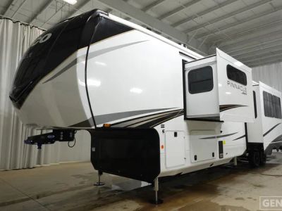 2026 Jayco Pinnacle - Photo 2