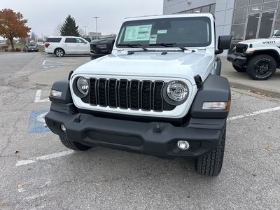 2026 Jeep Wrangler — photo 8 view