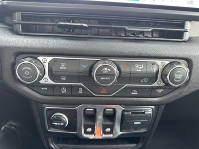 2026 Jeep Wrangler — photo 14 view