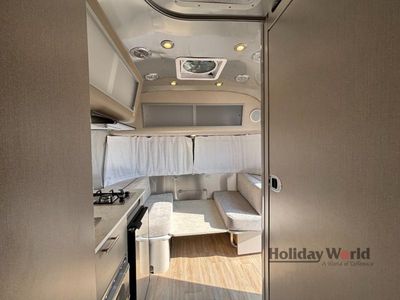 2026 Airstream Caravel - Photo 5