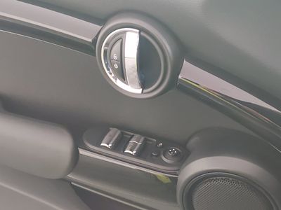 2024 MINI Convertible - Photo 19
