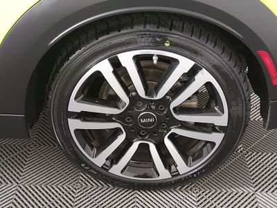 2024 MINI Convertible - Photo 10
