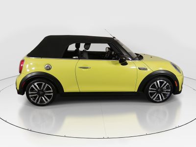 2024 MINI Convertible - Photo 8