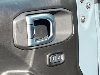 2026 Jeep Wrangler — photo 17 view