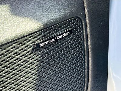 2024 Chrysler Pacifica — photo 19 view