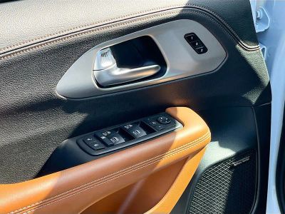 2024 Chrysler Pacifica — photo 18 view