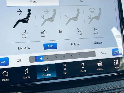 2024 Chrysler Pacifica — photo 21 view