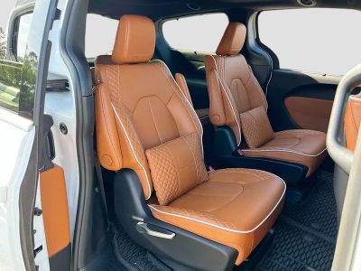 2024 Chrysler Pacifica — photo 31 view