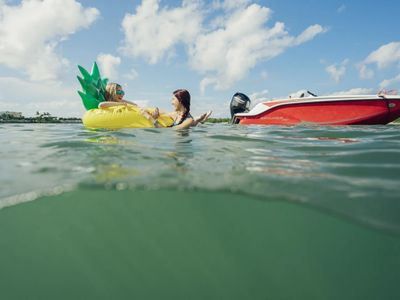 2025 Bayliner M15 - Photo 34
