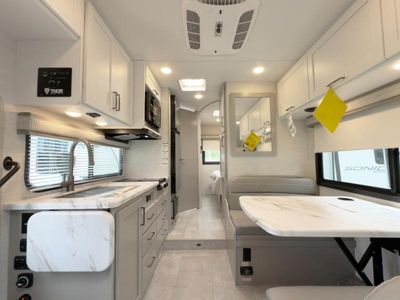 2026 Thor Motor Coach Quantum - Photo 4