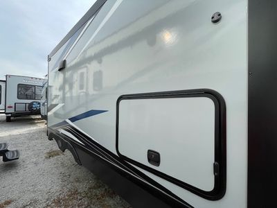 2022 Forest River Cherokee Alpha Wolf - Photo 9