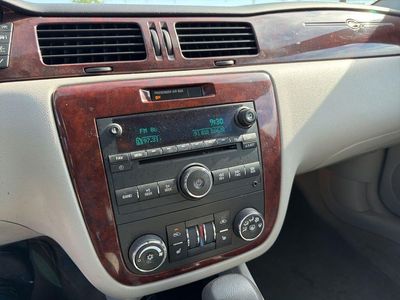 2006 Chevrolet Impala — photo 13 view