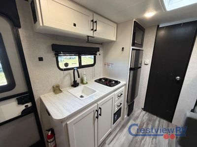 2025 Jayco Jay Feather Air SL - Photo 14