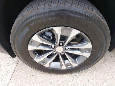 2025 Chevrolet Equinox — photo 10 view