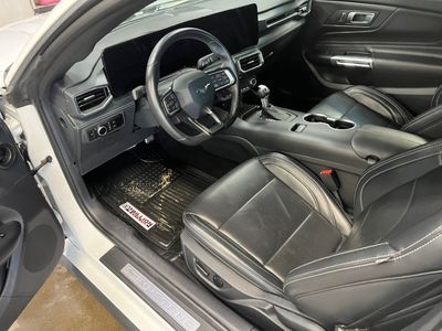 2024 Ford Mustang - Photo 13
