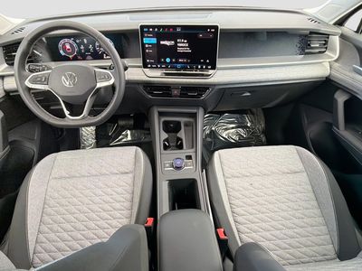 2026 Volkswagen Tiguan — photo 14 view