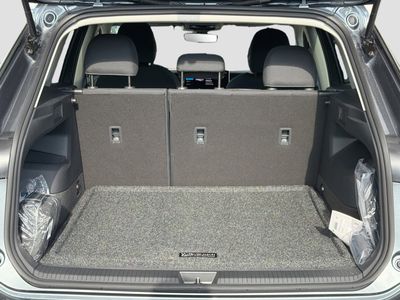 2026 Volkswagen Tiguan — photo 11 view