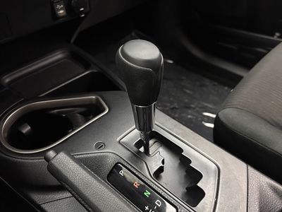 2018 Toyota RAV4 - Photo 12