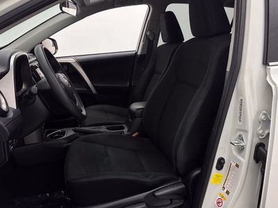 2018 Toyota RAV4 - Photo 11