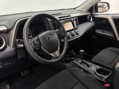 2018 Toyota RAV4 - Photo 8