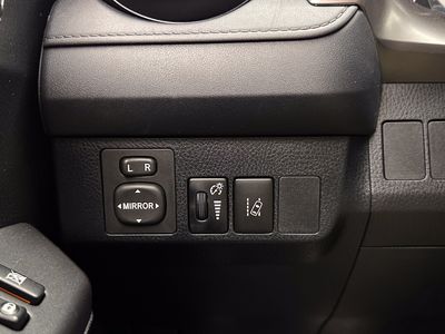 2018 Toyota RAV4 - Photo 17